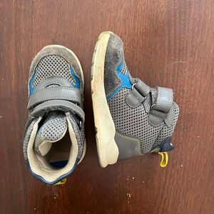 Orthopedic Kids Boys Gray Blue Sneaker Shoes 24 7.5 8 Mesh Comfort Strap Mid Top